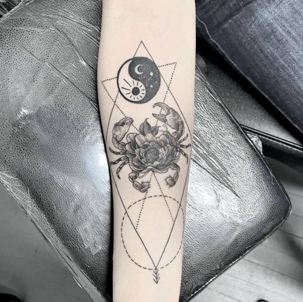 100 Creative Cancer Zodiac Tattoo Ideas
