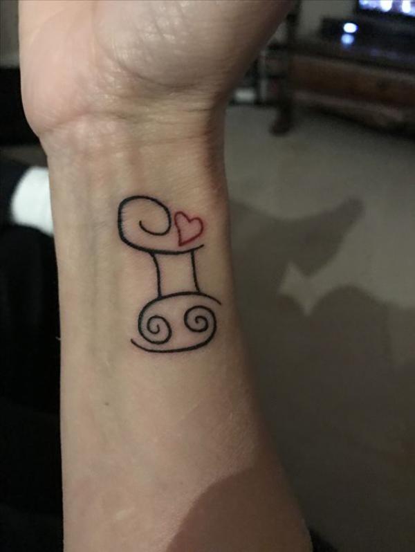 100 Creative Cancer Zodiac Tattoo Ideas