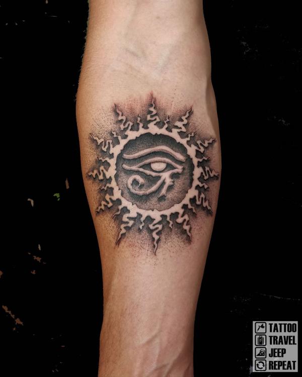 160 Sun Tattoo Designs with Meaning