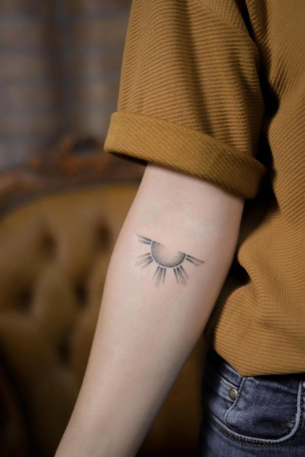 160 Sun Tattoo Designs with Meaning