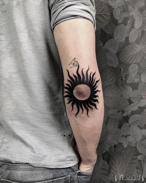 160 Sun Tattoo Designs with Meaning