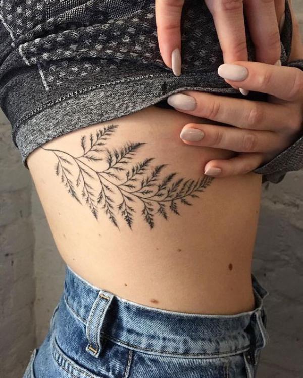 80 Cute Side Boob Tattoos for women