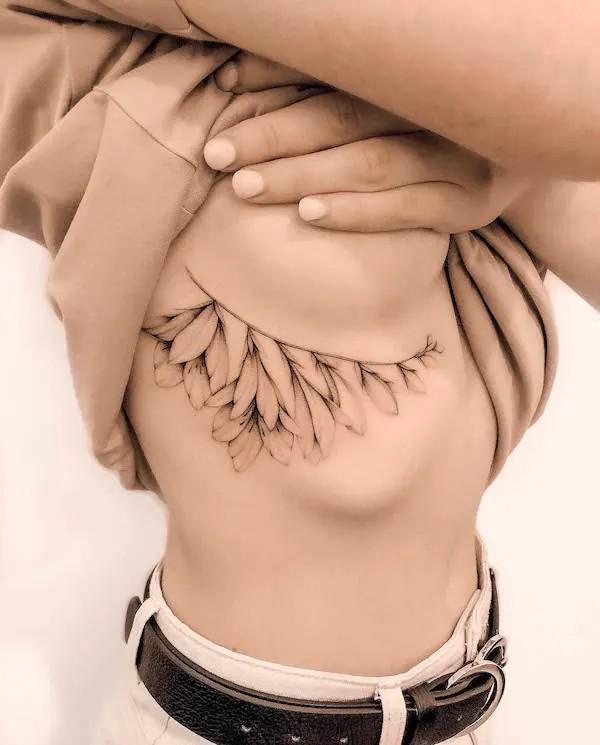 80 Cute Side Boob Tattoos for women