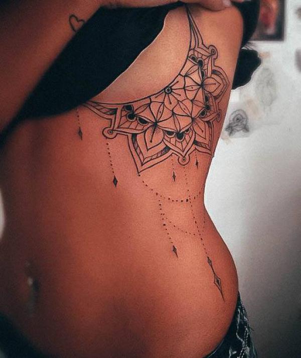 80 Cute Side Boob Tattoos for women