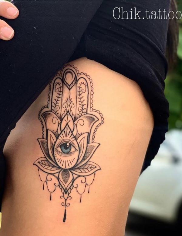 80 Cute Side Boob Tattoos for women