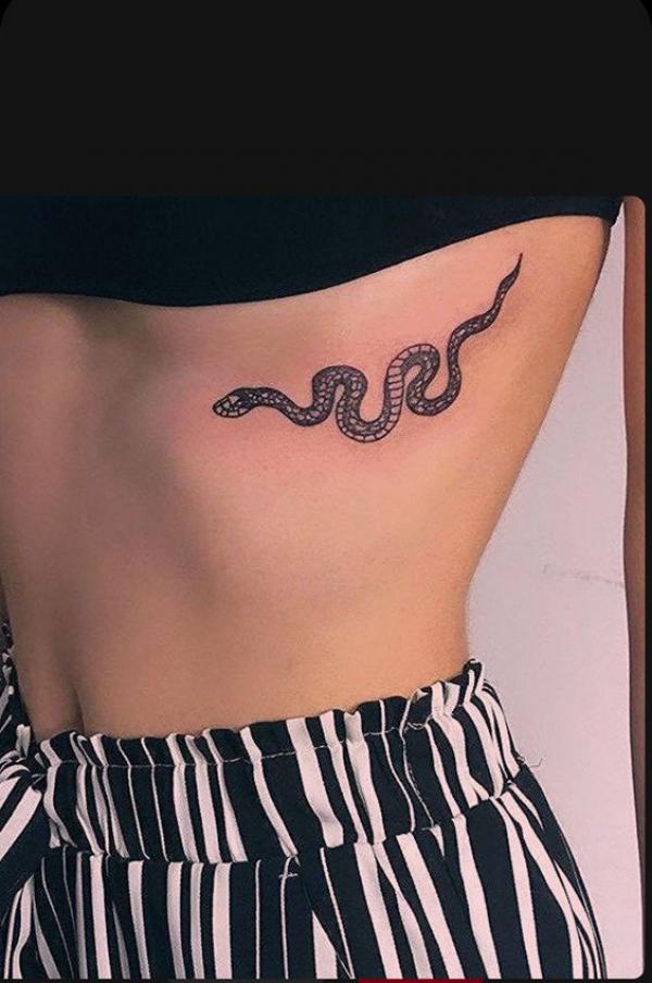 80 Cute Side Boob Tattoos for women