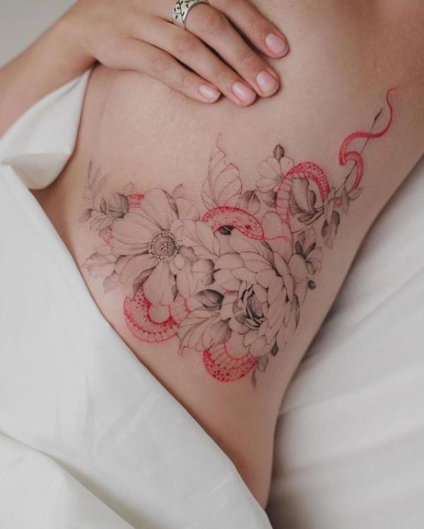 80 Cute Side Boob Tattoos for women
