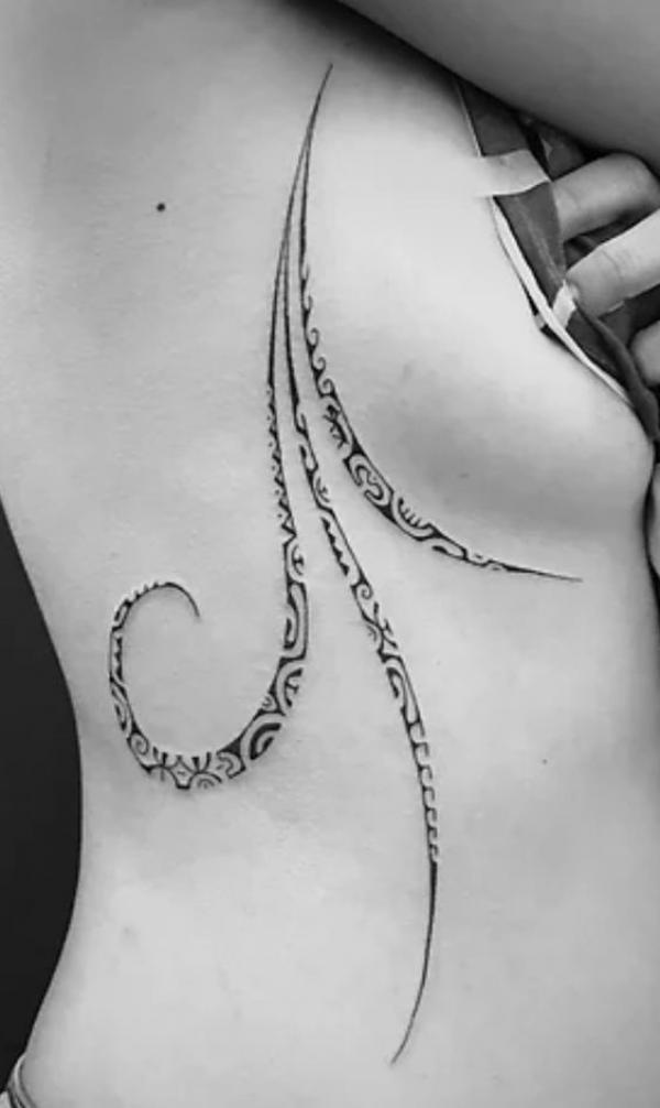 80 Cute Side Boob Tattoos for women