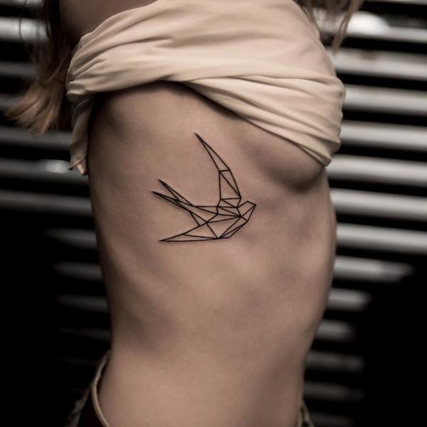 80 Cute Side Boob Tattoos for women