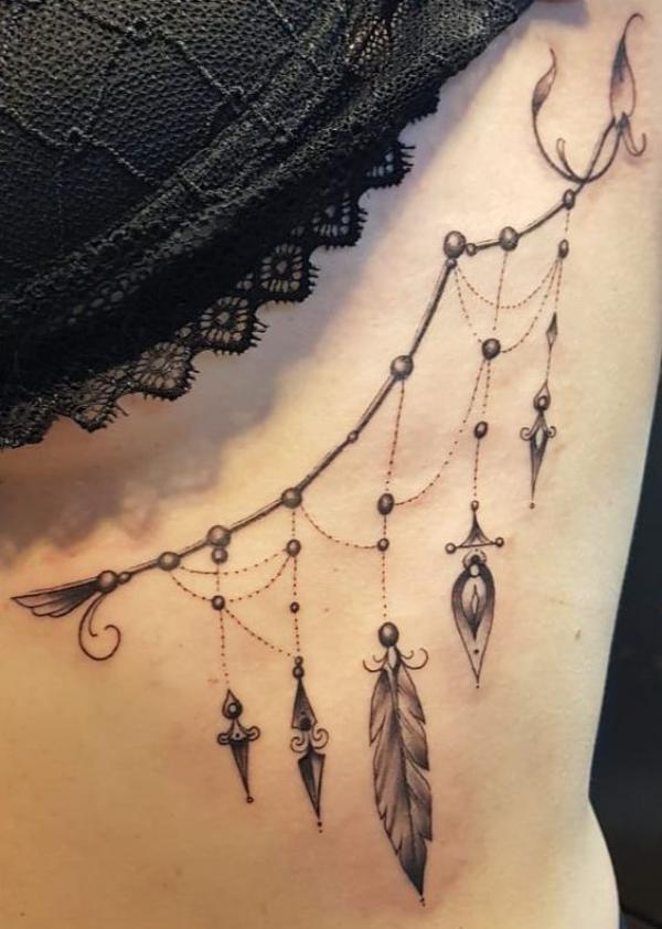 80 Cute Side Boob Tattoos for women