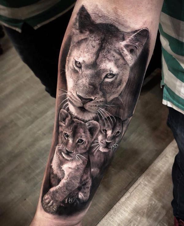 20 Lioness and Cub Tattoo Designs with Meaning