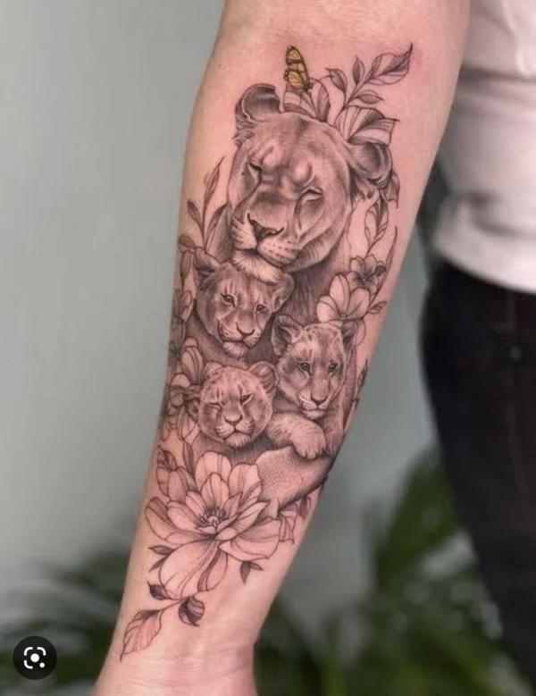 20 Lioness and Cub Tattoo Designs with Meaning