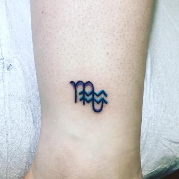 100 Meaningful Aquarius Tattoos for Men and Women