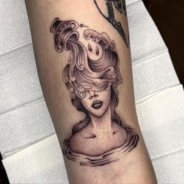 100 Meaningful Aquarius Tattoos for Men and Women