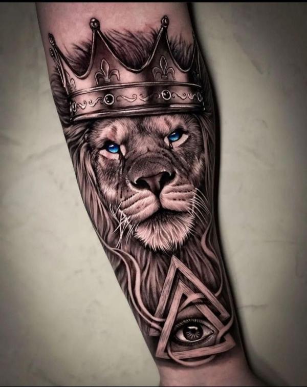 80 Stunning Lion King Tattoo Designs
