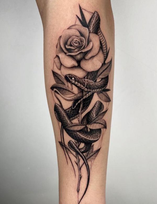 30 Captivating Black and White Rose Tattoo Designs