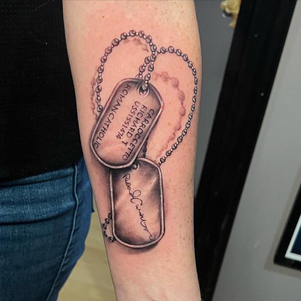 50 Dog Tag Tattoo Designs to Honor Your Heroes
