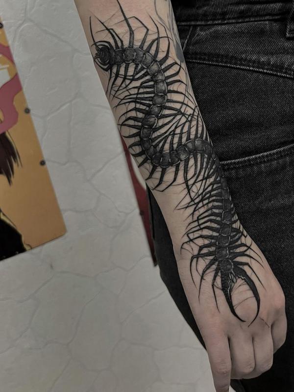 60 Centipede Tattoo Designs With Meaning