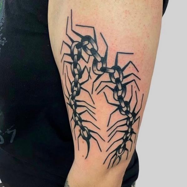 60 Centipede Tattoo Designs With Meaning