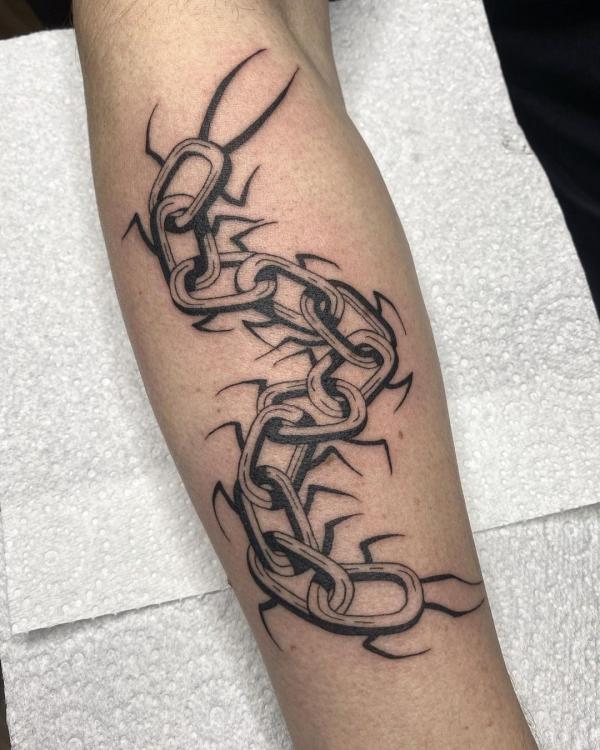 60 Centipede Tattoo Designs With Meaning