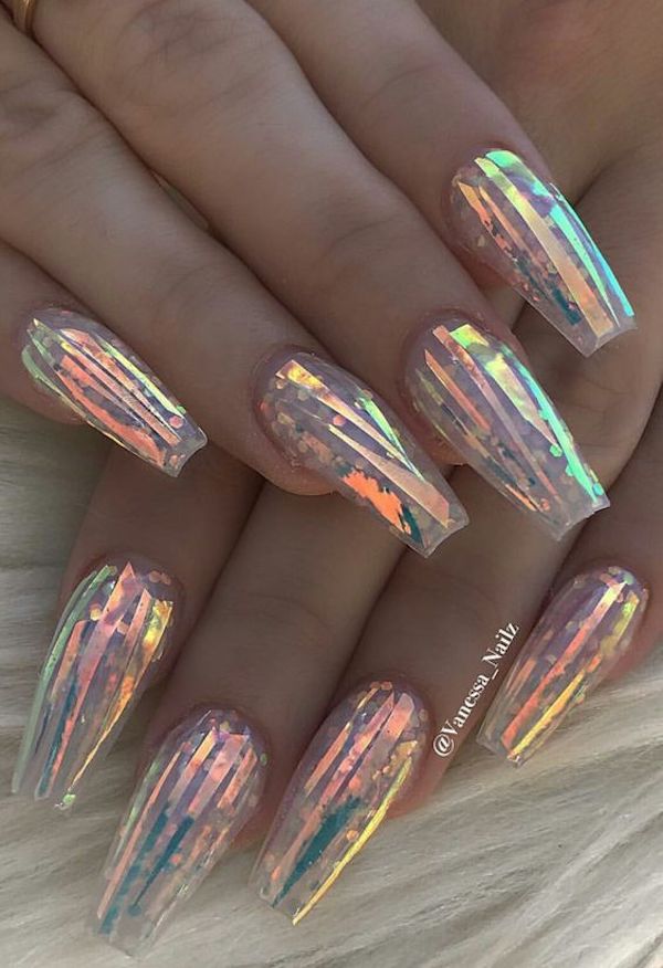 Holographic Nails: Easy Steps to Create Stunning Looks