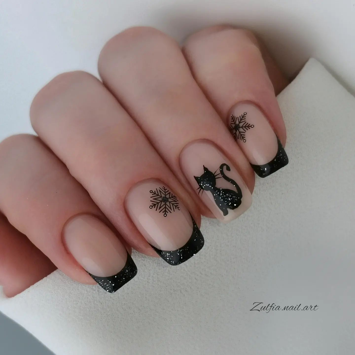 Short and Chic: 30 Classy Nail Designs for Short Nails