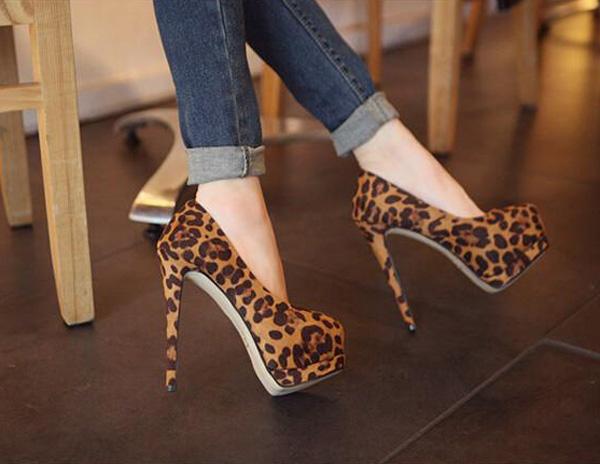 45 Fashionable Heel Shoes for Women