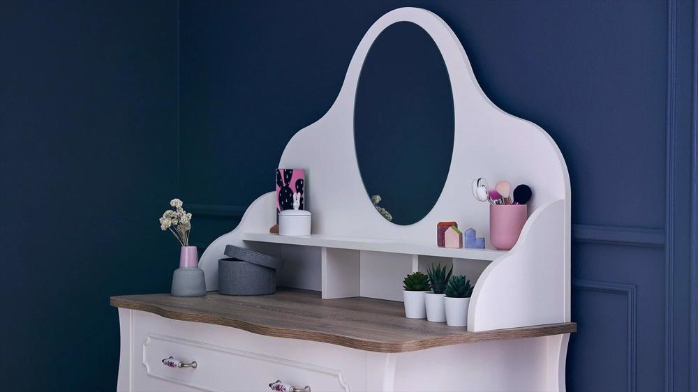 From Rustic to Modern: 30 Vanity Table Ideas for Your Beauty Space