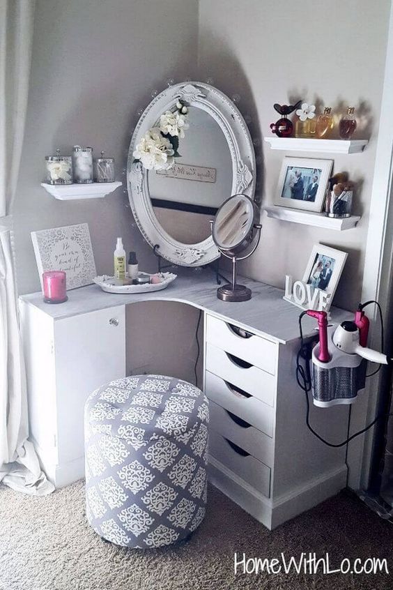 From Rustic to Modern: 30 Vanity Table Ideas for Your Beauty Space