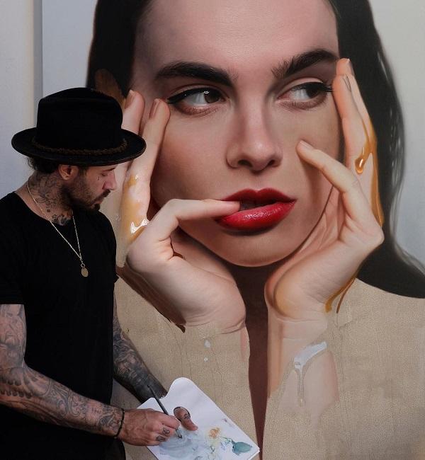 Oil Paintings by Mike Dargas