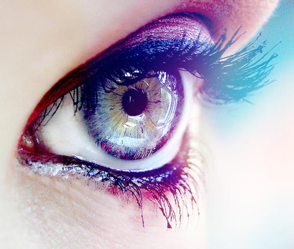 35 Emotional Eye Pictures