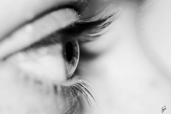 35 Emotional Eye Pictures