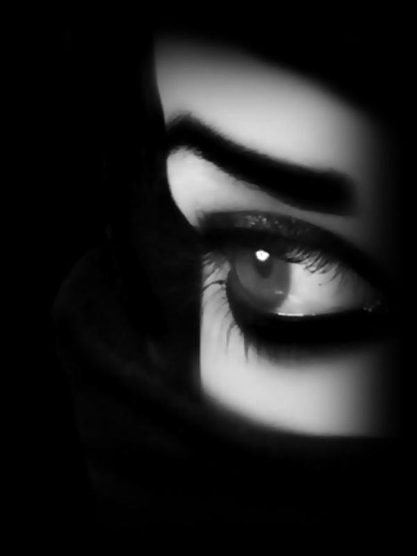 35 Emotional Eye Pictures