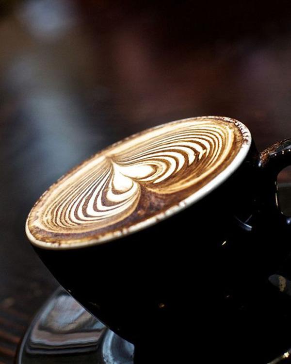 30 Incredible Pieces of Coffee Latte art