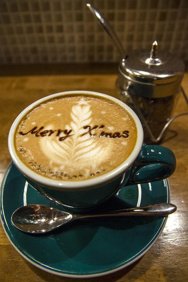 30 Incredible Pieces of Coffee Latte art