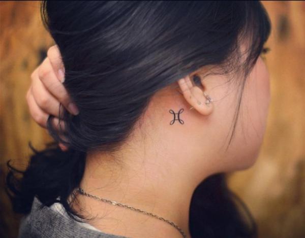 75 Behind the Ear Tattoo Ideas for Subtle Expression