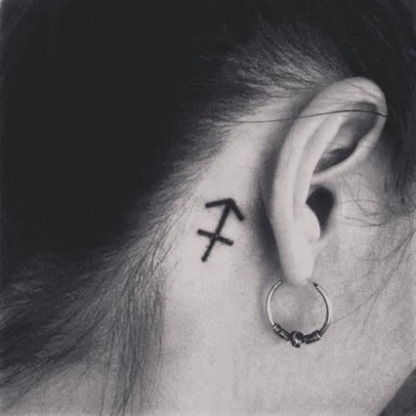 75 Behind the Ear Tattoo Ideas for Subtle Expression